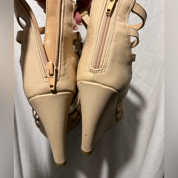 Express Wedge Heels - Picture 2 of 5